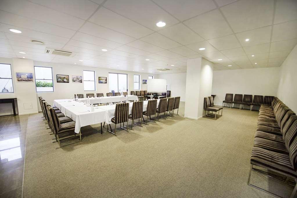 Gladstone City Central Apartment Hotel Official Ανέσεις φωτογραφία