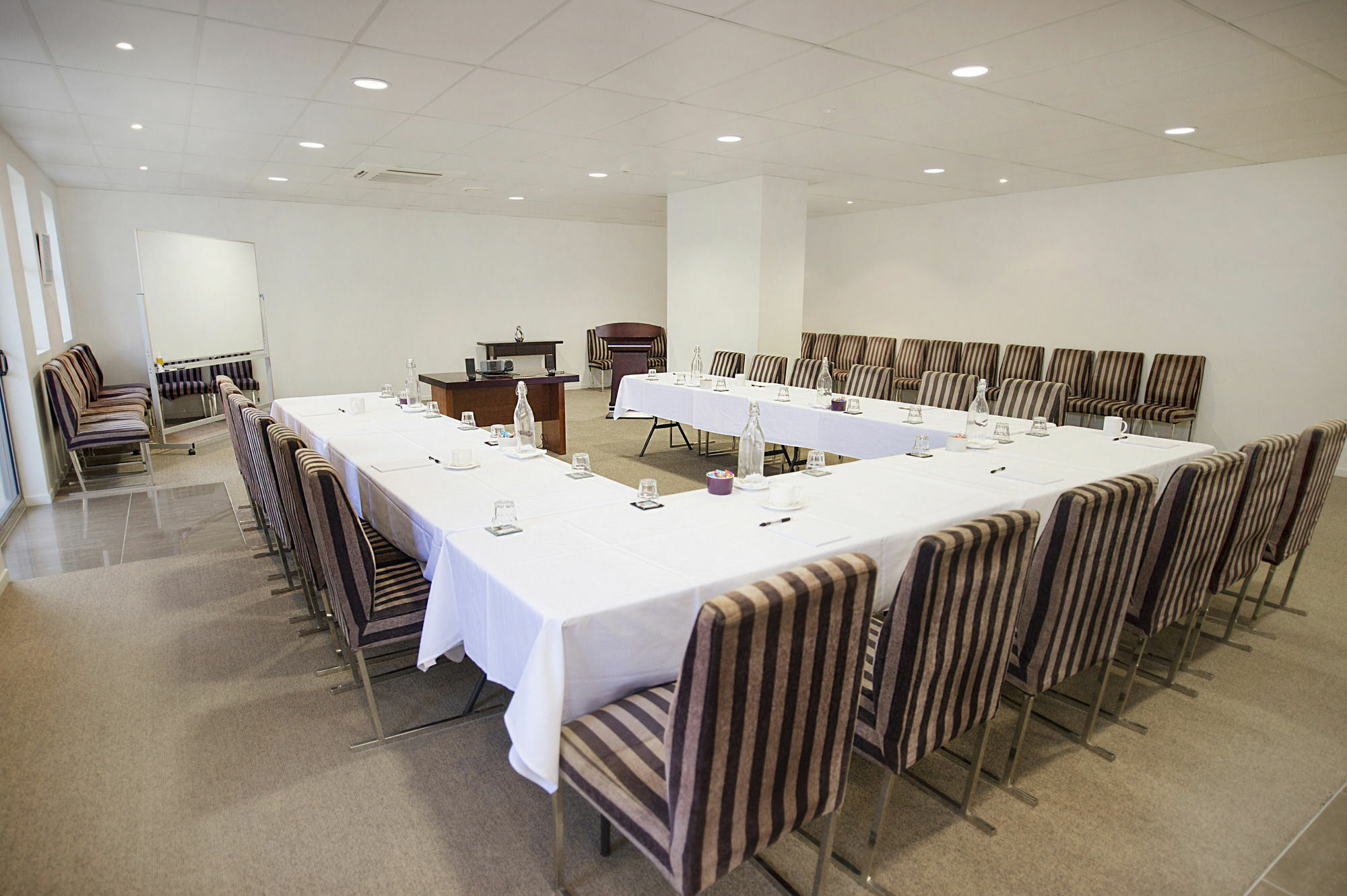 Gladstone City Central Apartment Hotel Official Εξωτερικό φωτογραφία